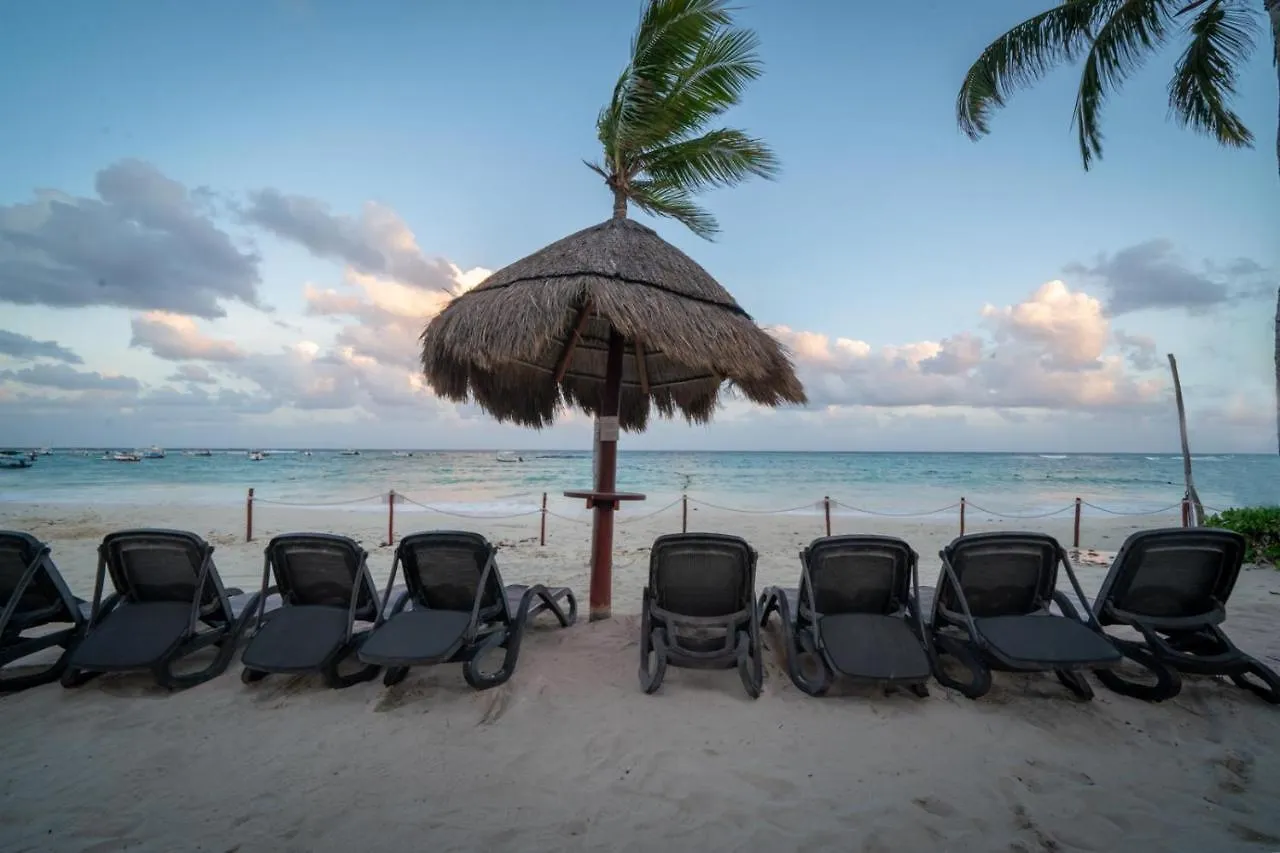 Infinity Pool And Private Beach Club - Luxury Complex The Elements Condos - Gh8 Playa del Carmen