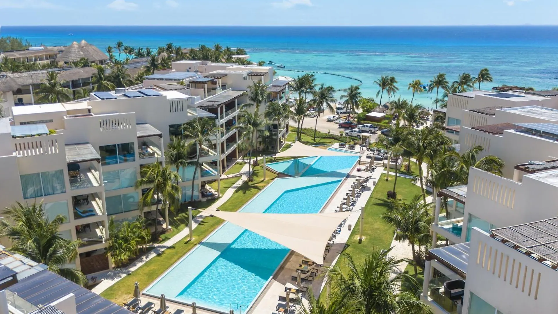 Infinity Pool And Private Beach Club - Luxury Complex The Elements Condos - Gh8 contacts