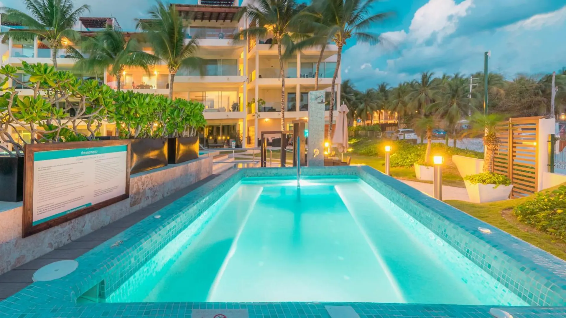 Holiday home Infinity Pool And Private Beach Club - Luxury Complex The Elements Condos - Gh8 Playa del Carmen